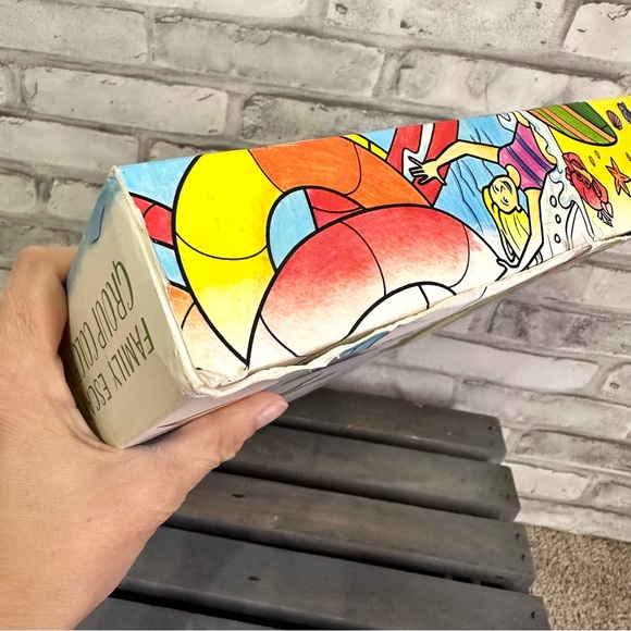 Crayola Family Escapes Group Coloring Scenes 60 Piece Set Markers Pencils Pages - Picture 14 of 16